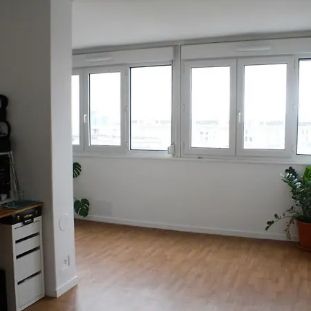 Appartement Apt Light Near Nation